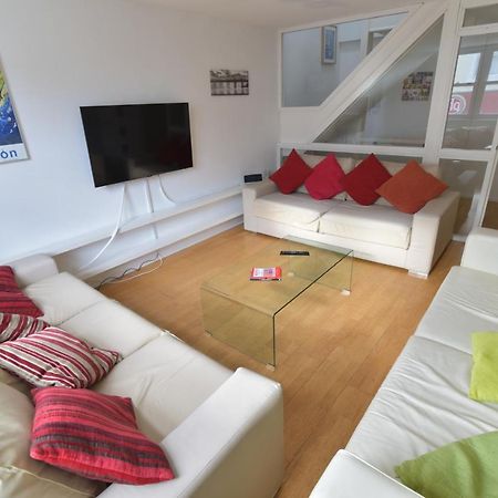 Beach Central With Allocated Parking And Patio Brighton Luaran gambar