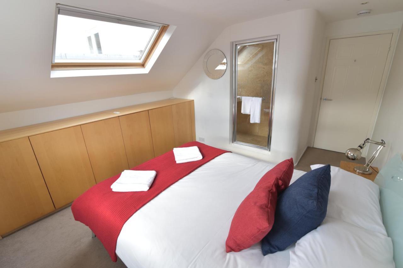 Beach Central With Allocated Parking And Patio Brighton Luaran gambar